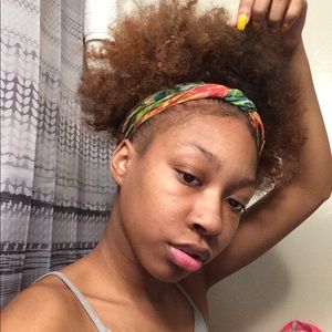 Meet your Posher, Joshanee